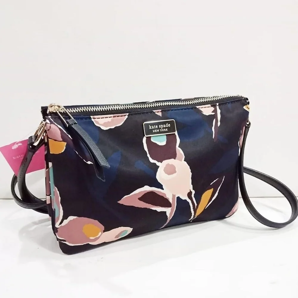 🐻KATE SPADE Dawn Paper Rose Triple Gusset Crossbody in Black Floral - Picture 2 of 16